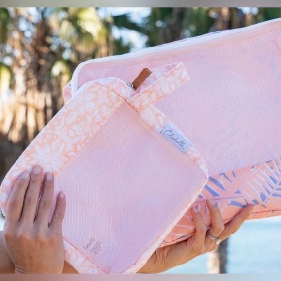 New Cleobella Mesh Zip Up Bags for Beach and Traveling - Picture 2 of 10